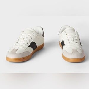 Women's Spencer Fashion Sneakers with Memory Foam Insole - Universal Thread